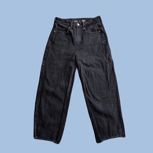 OLD NAVY Extra High-Waisted Wide-Leg Jeans in Black Wash Color